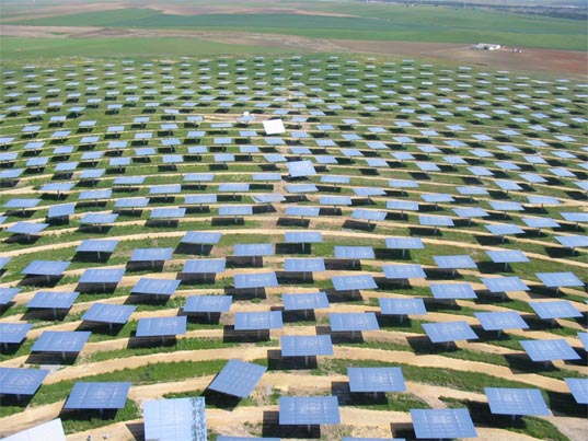 largest solar power plant